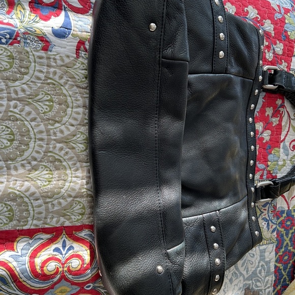 Kenneth Cole - bag - black - leather - used a few times - in good condition - Picture 4 of 11